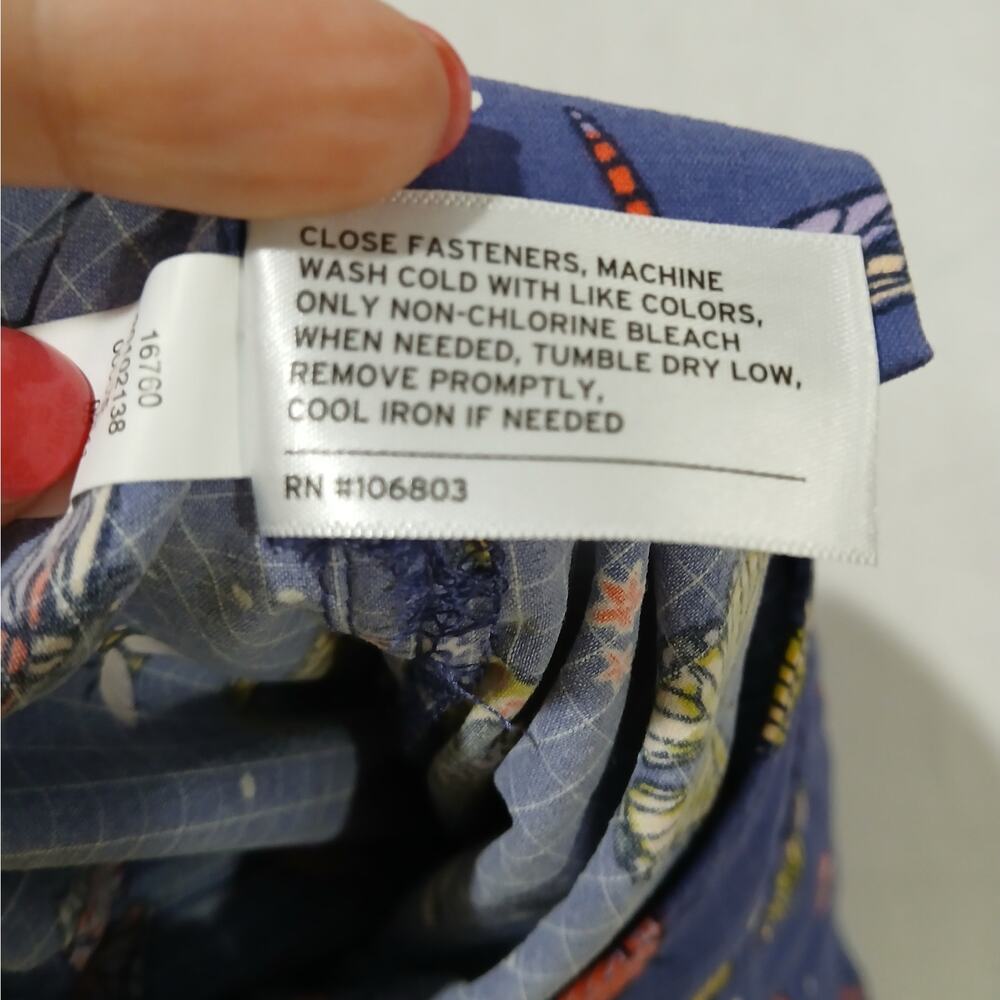 DULUTH TRADING Heirloom Gardening Bib Overalls Small 31 NWT Backyard Bugs - Picture 14 of 16